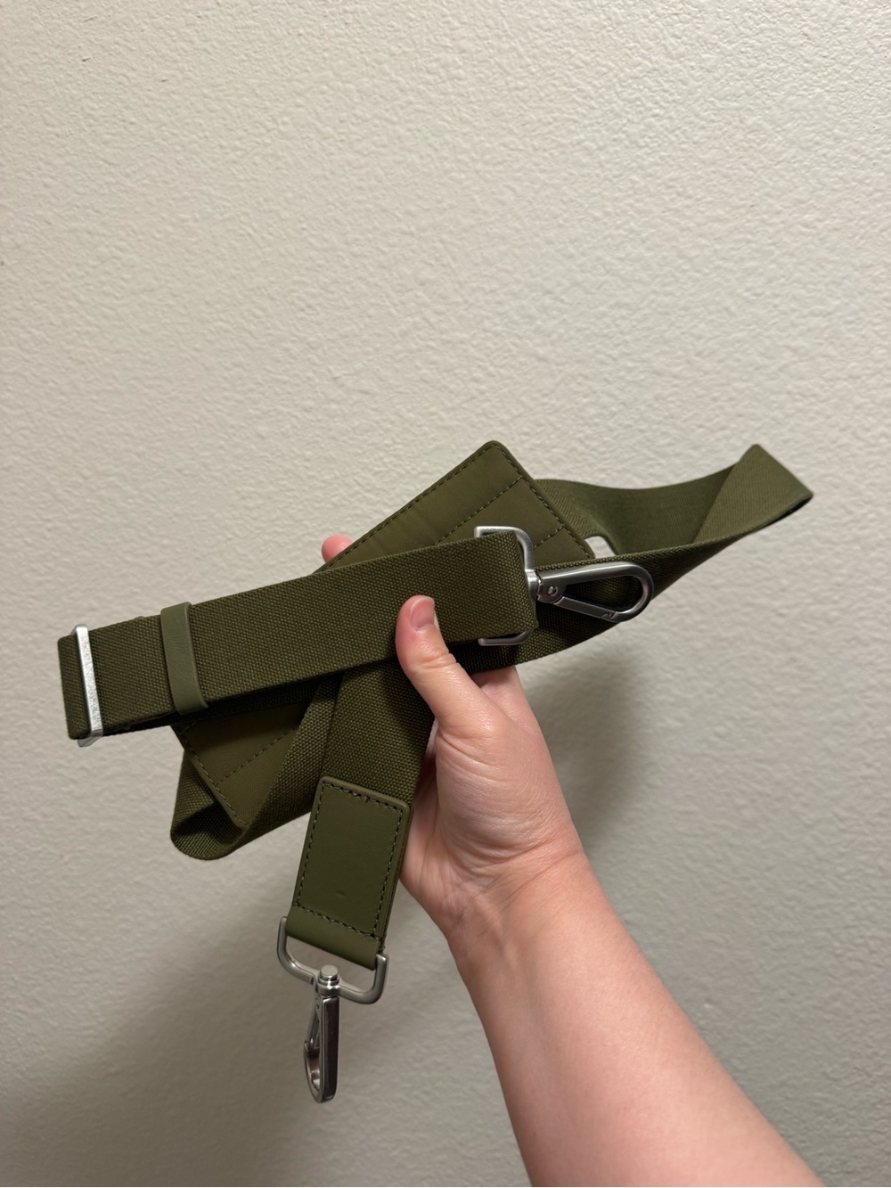 Away Olive Green Men’s Toiletry Bag - Picture 10 of 12